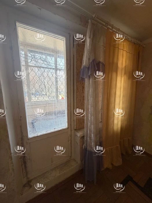 Two-room superior 5 minutes from the metro