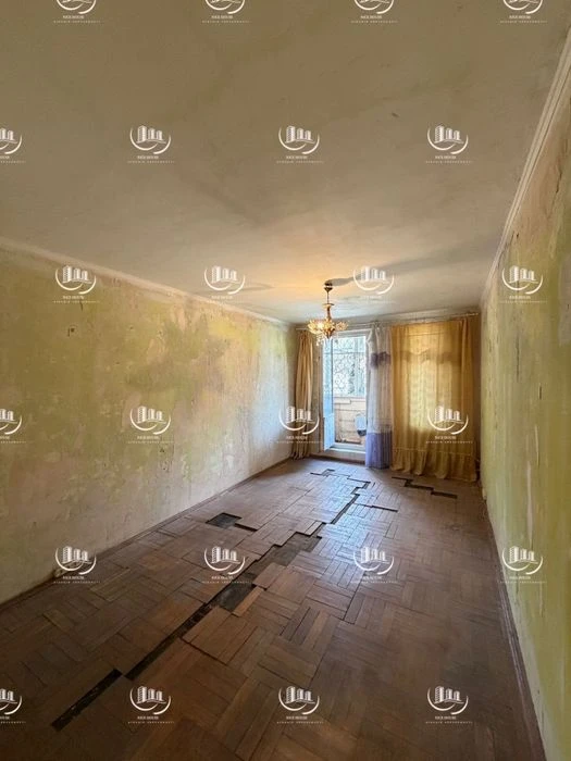 Two-room superior 5 minutes from the metro
