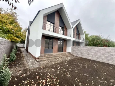 БЕЗ % Продаж Будинку (Дуплекс) в Києві, поруч з ТРЦ Lavina M