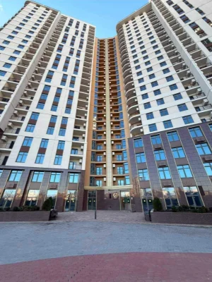 2-к квартира в 65 Перлині на Краснова. 1250/м2. Приморский