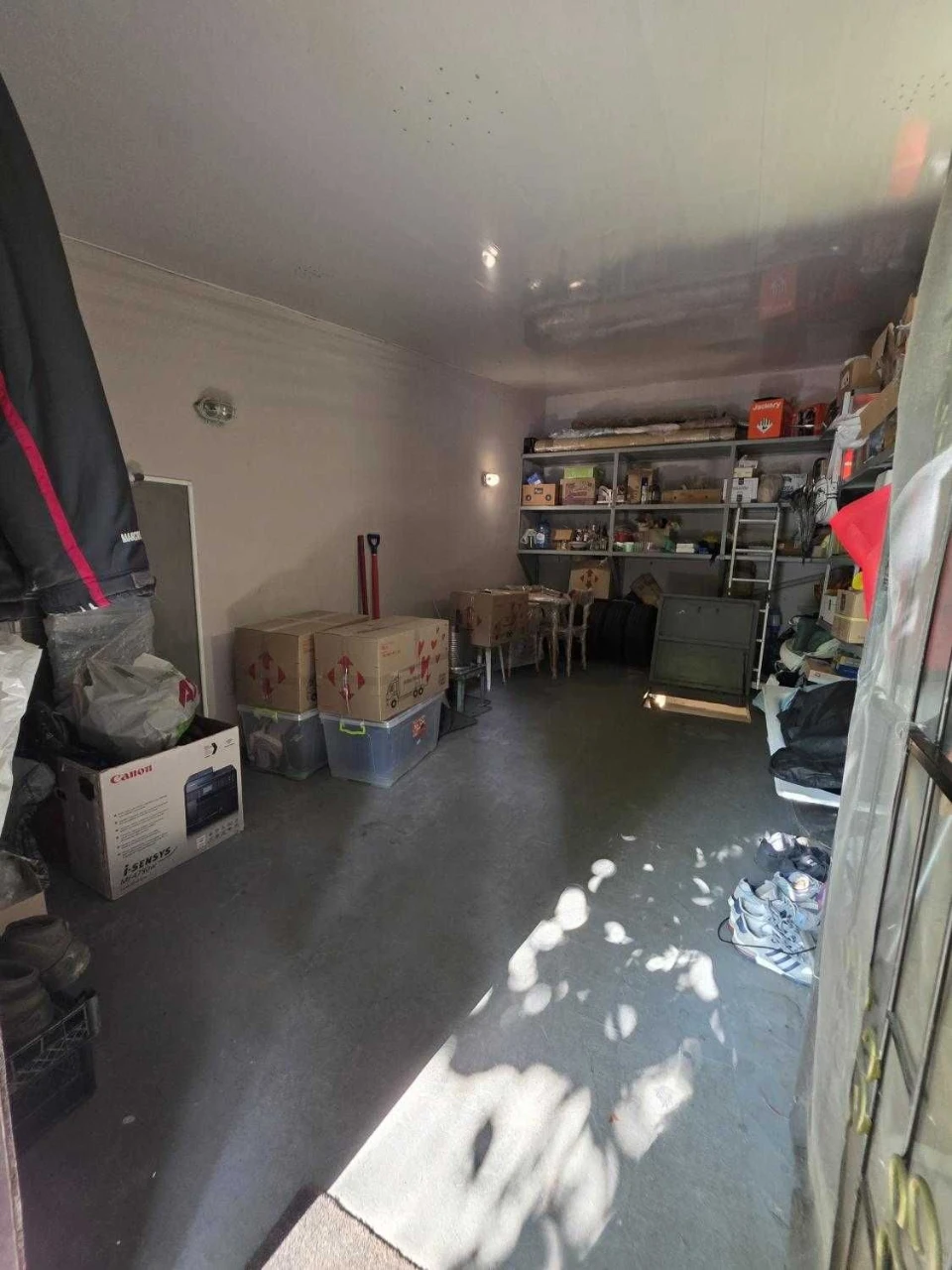 Продам 2-к квартиру з ремонтом та гаражем на вул.Болгарській