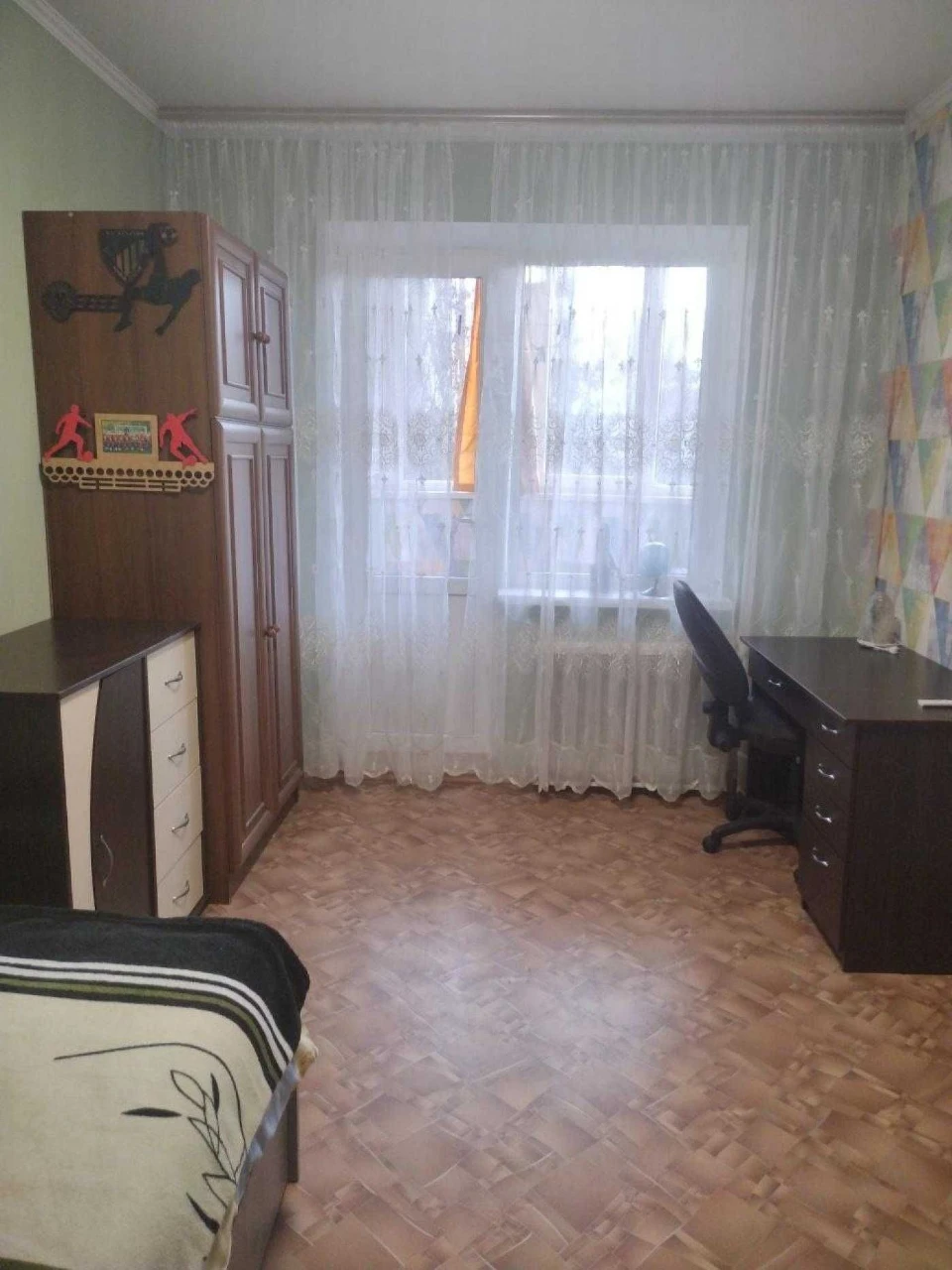 Простора та світла 2-к квартира на вул.Добровольського (обл