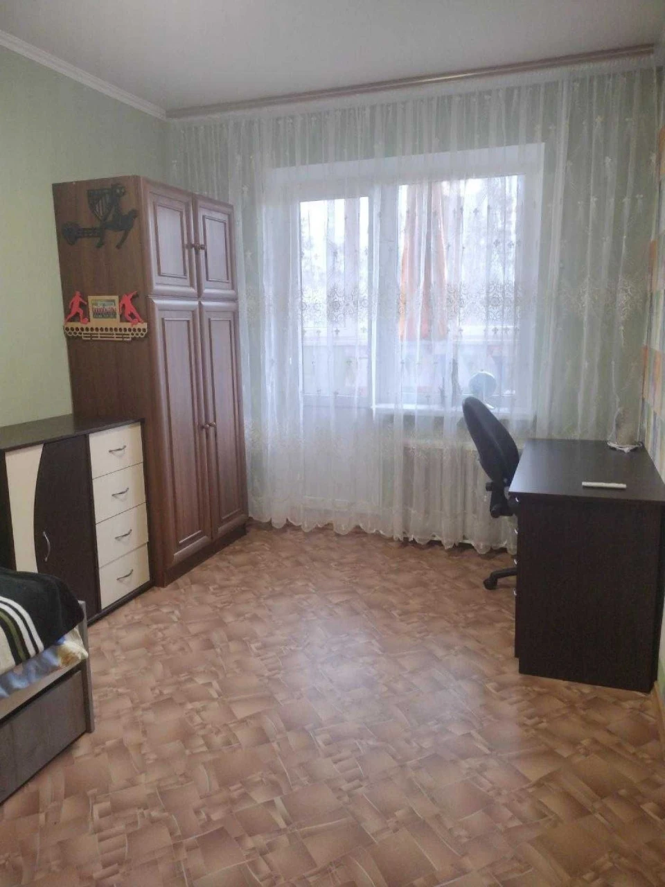 Простора та світла 2-к квартира на вул.Добровольського (обл