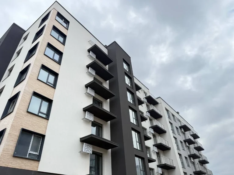 Продам 1 кім квартиру поблизу маг. Велмарт