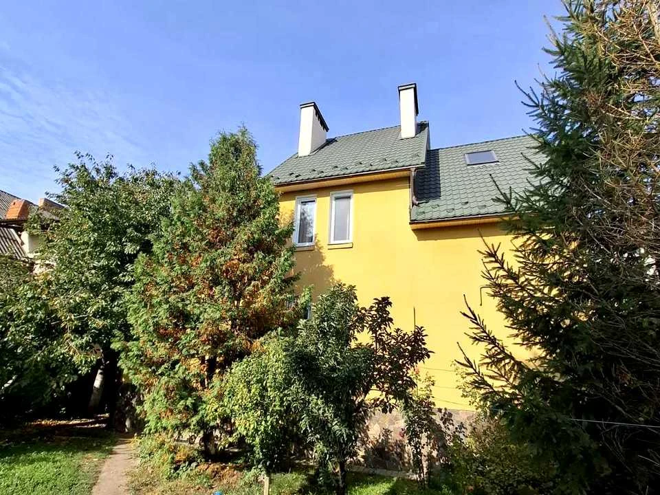 Будинок. Івано-Франківськ, 24 Серпня вул.