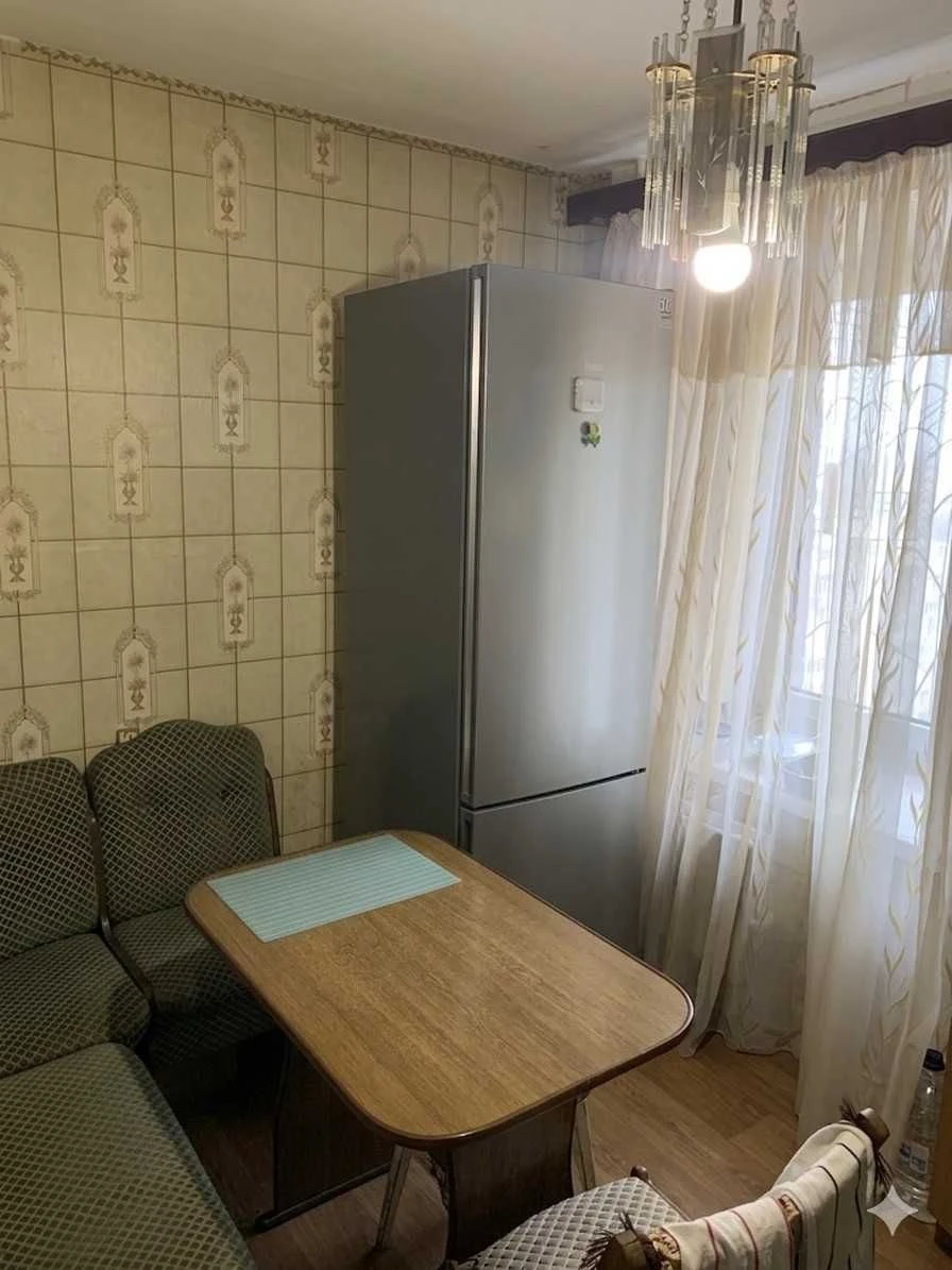 Продам 2-х кім. вул.Коновальця,р-н Північного.