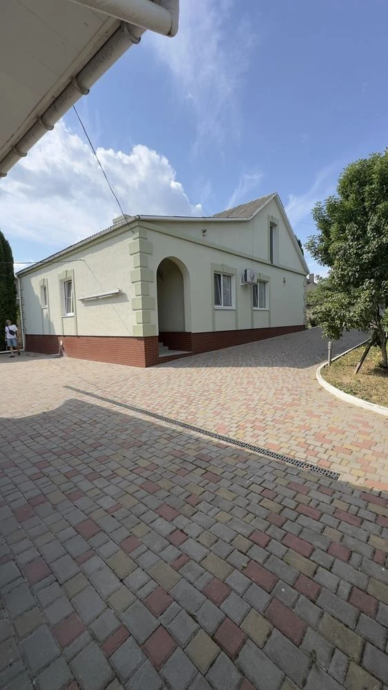 Будинок м.Рівне ,Новий Двір з ремонтом,міські комунікації, з