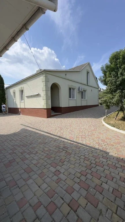 Будинок м.Рівне ,Новий Двір з ремонтом,міські комунікації, з