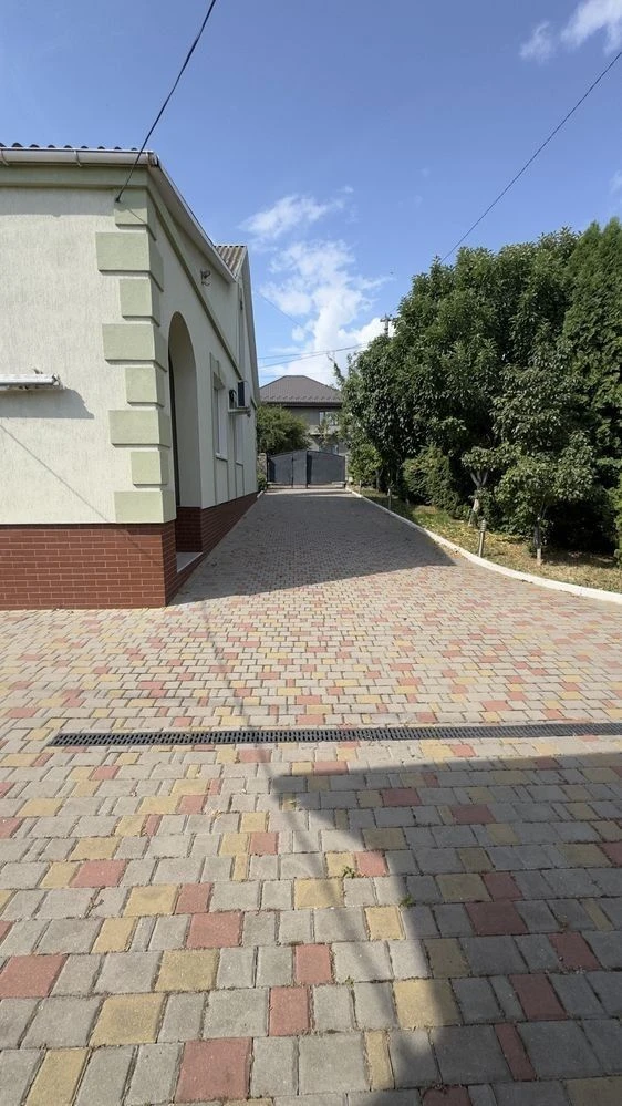 Будинок м.Рівне ,Новий Двір з ремонтом,міські комунікації, з
