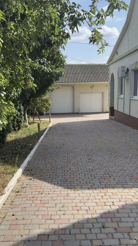 Будинок м.Рівне ,Новий Двір з ремонтом,міські комунікації, з