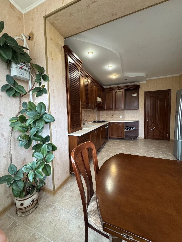 Продаж 3 кімнатної квартири