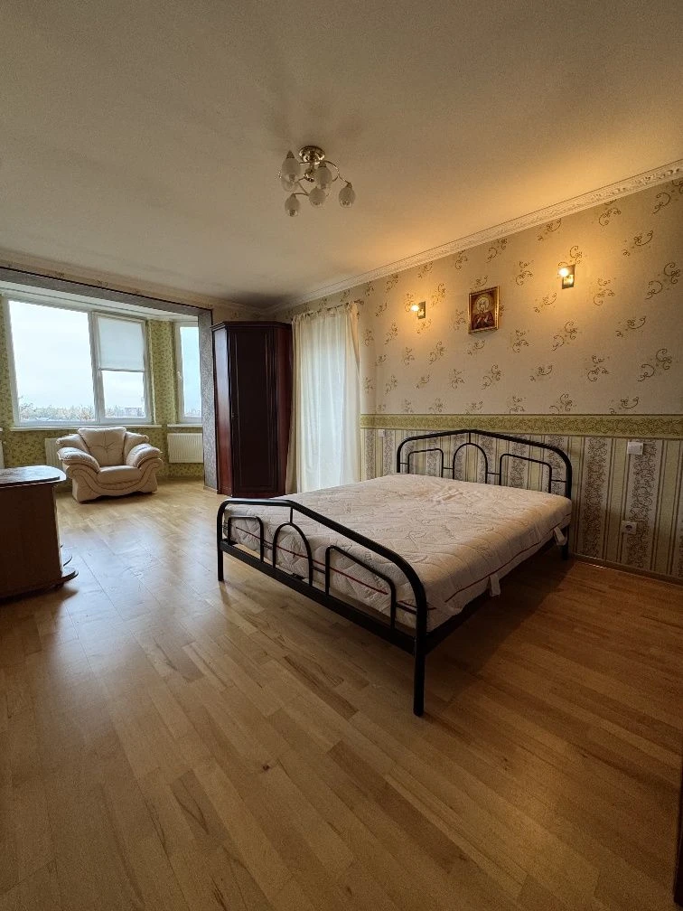 Продаж 3 кімнатної квартири