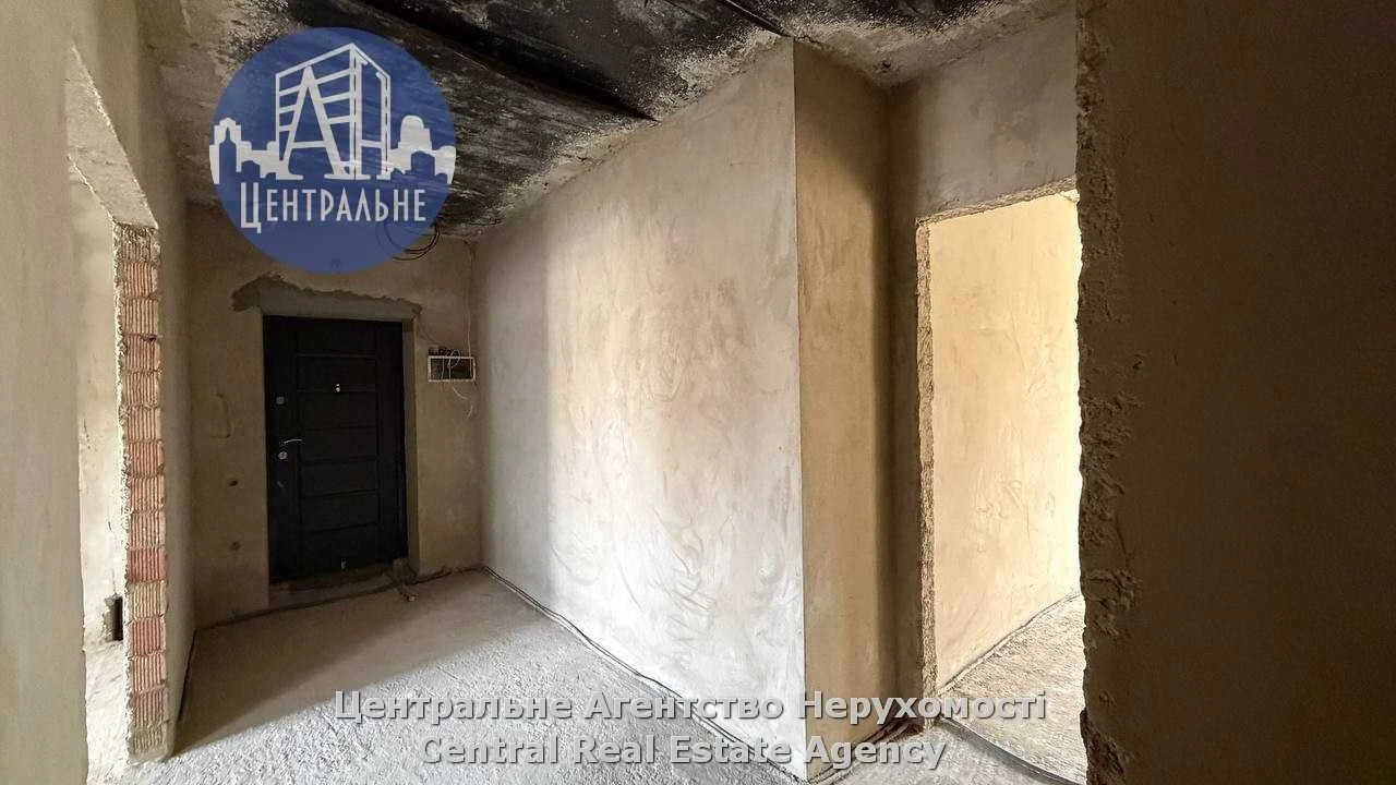Продаж 3-кімнатної квартири в зданій новобудові район Гостин