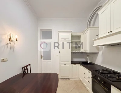 3-room apartment for sale in the center of Lviv, P. Kulisha St.