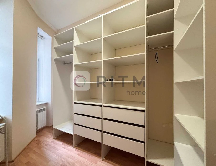 3-room apartment for sale in the center of Lviv, P. Kulisha St.