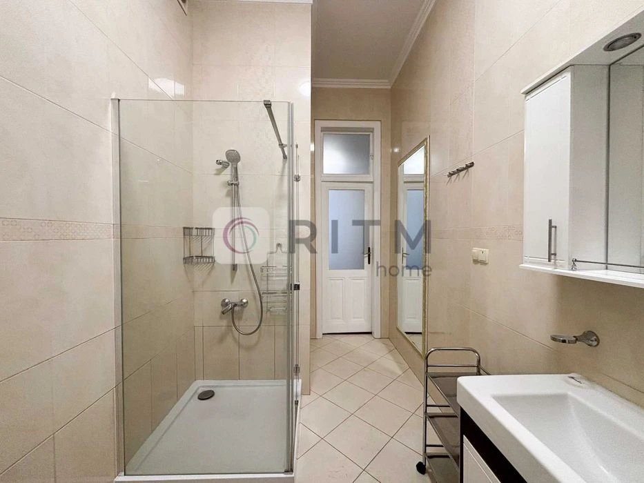 3-room apartment for sale in the center of Lviv, P. Kulisha St.