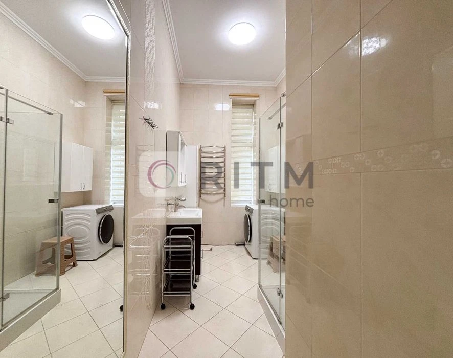 3-room apartment for sale in the center of Lviv, P. Kulisha St.