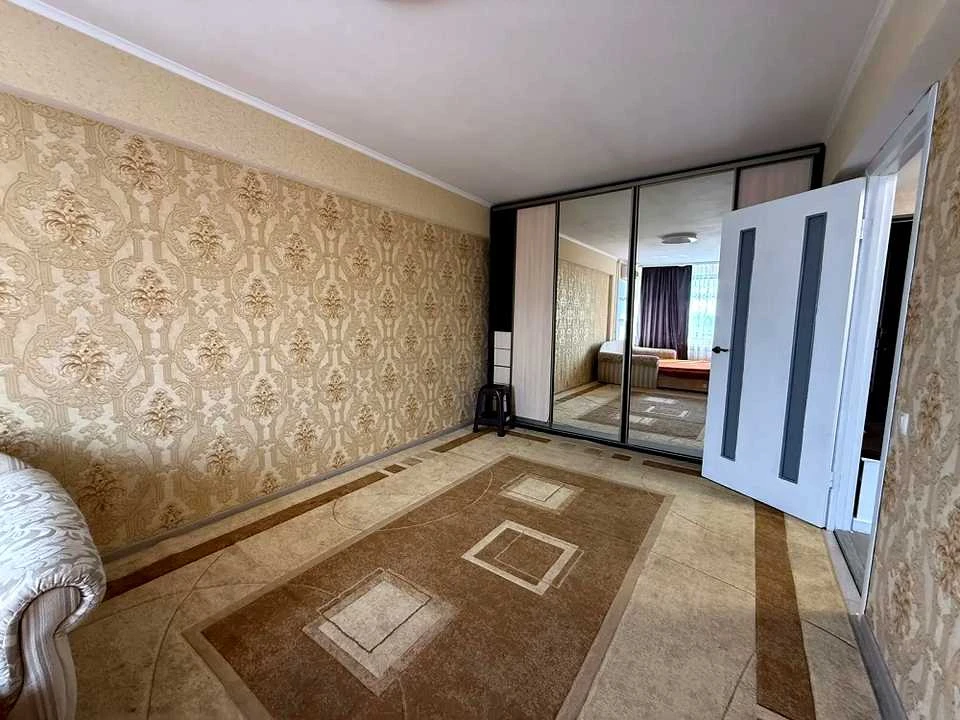 Квартира. Київ, Харківське шосе