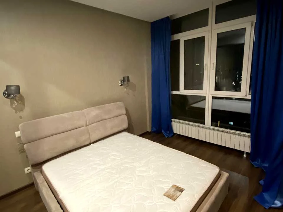 Квартира. Київ, Деміївська вул.