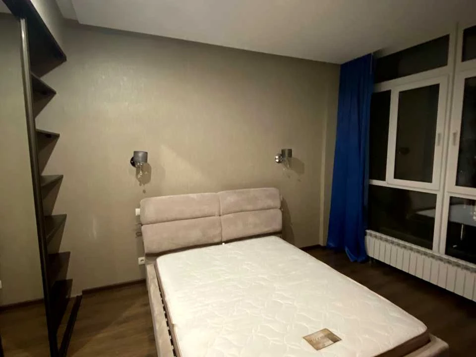 Квартира. Київ, Деміївська вул.
