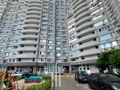 Квартира. Київ, Андрія Аболмасова вул.