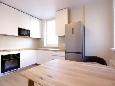 Оренда квартири 1-кімн. 35 м² 2/5 пов.