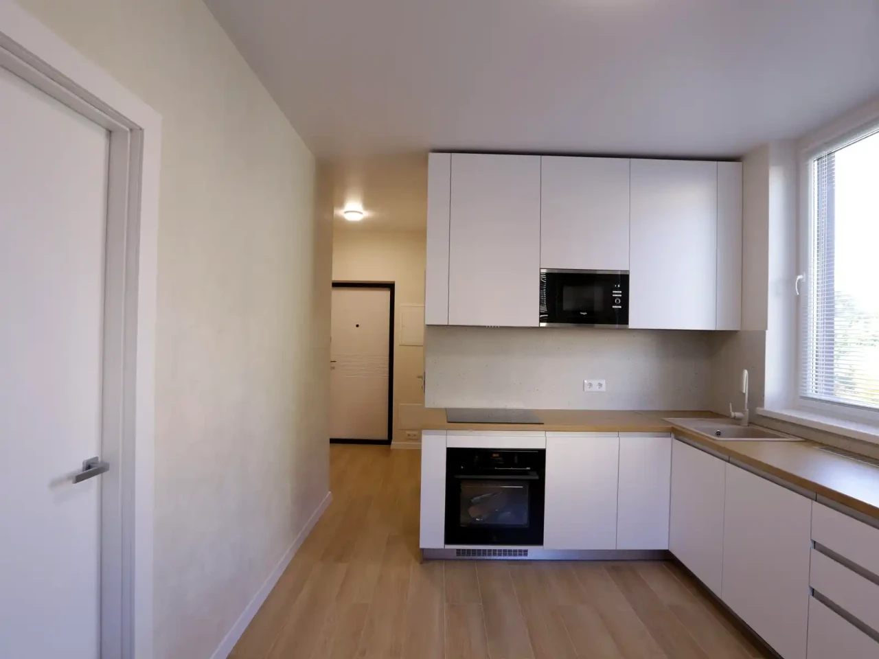 Оренда квартири 1-кімн. 35 м² 2/5 пов.