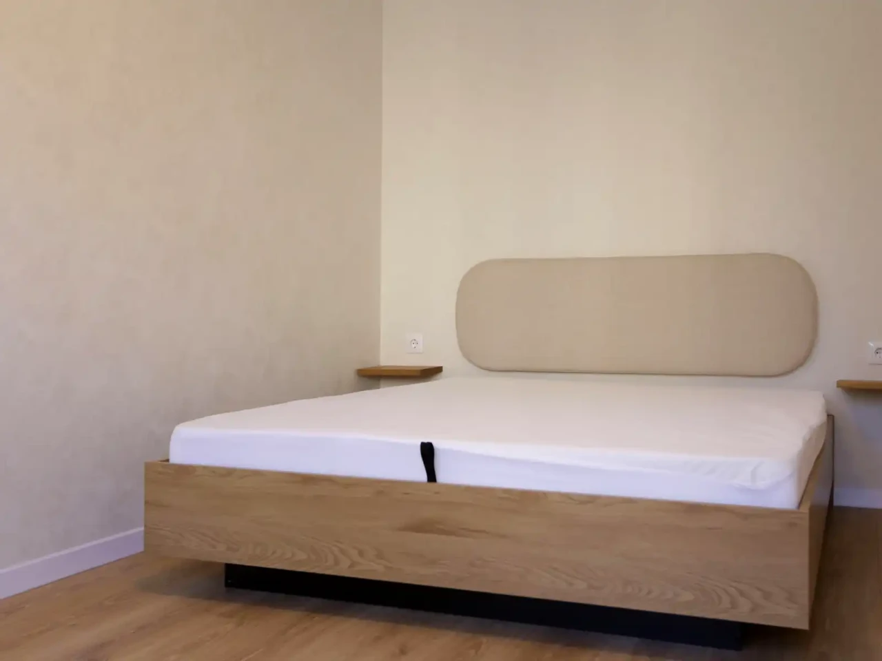 Оренда квартири 1-кімн. 35 м² 2/5 пов.