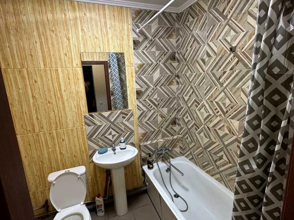 Квартира. Київ, Моторний пров.