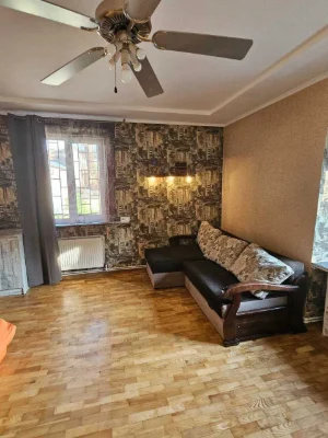 1-кімтанта квартира 38 кв. вул Квітова з меблями і технікою