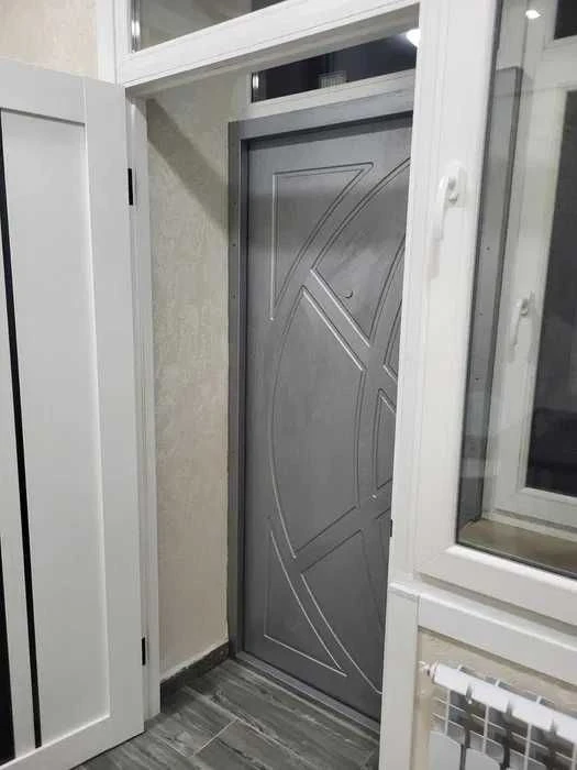 Продаж 1-кімнатної квартири в австрійському будиноку  Залізн