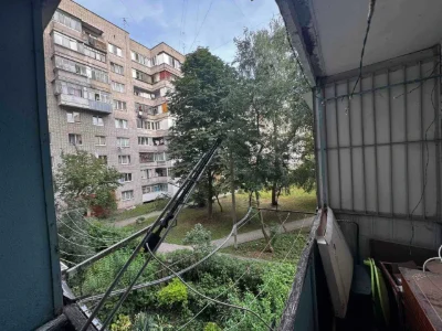 Продаж 3-кімнатної квартири в Шевченківському районі, вул. Т