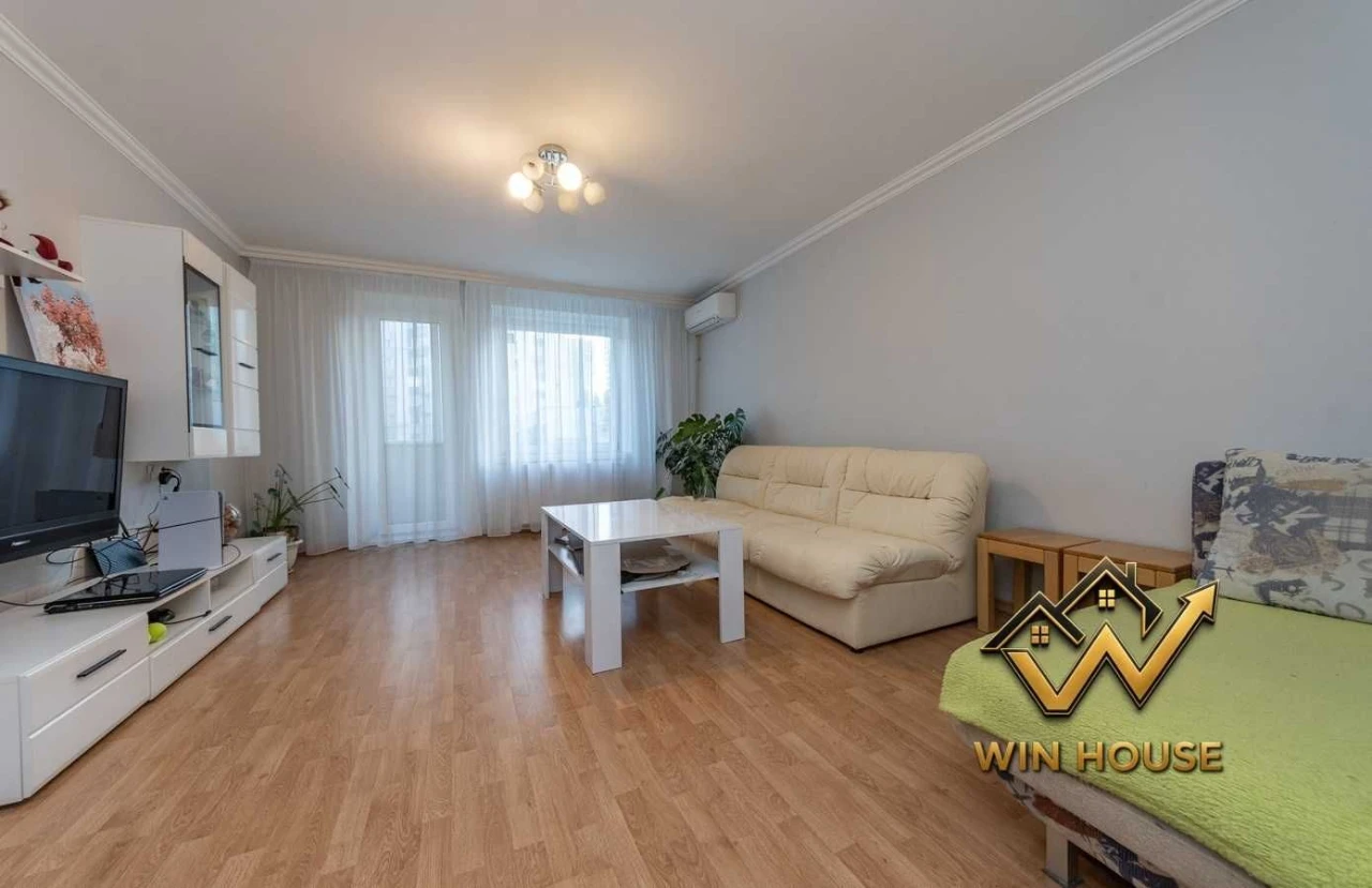 Продаж БЕЗ % 4- х кім. квартири м. Святошино 10 хвилин