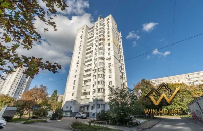 Продаж БЕЗ % 4- х кім. квартири м. Святошино 10 хвилин