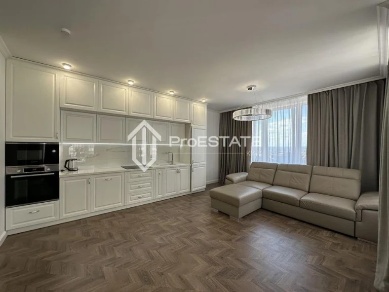 3-room apartment for sale in the residential complex Seven, Dniprovska naberezhna, 18A