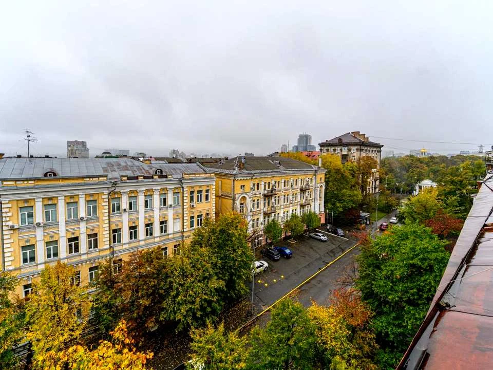 Квартира. Київ, Тарасівська вул.