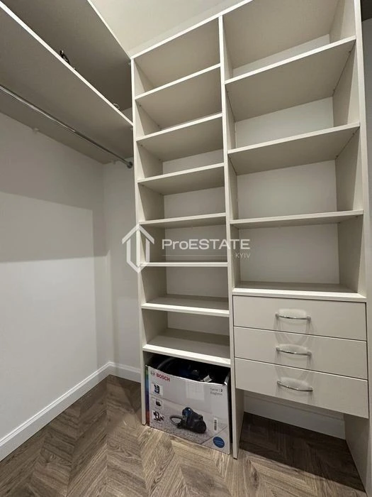 3-room apartment for sale in the residential complex Seven, Dniprovska naberezhna, 18A