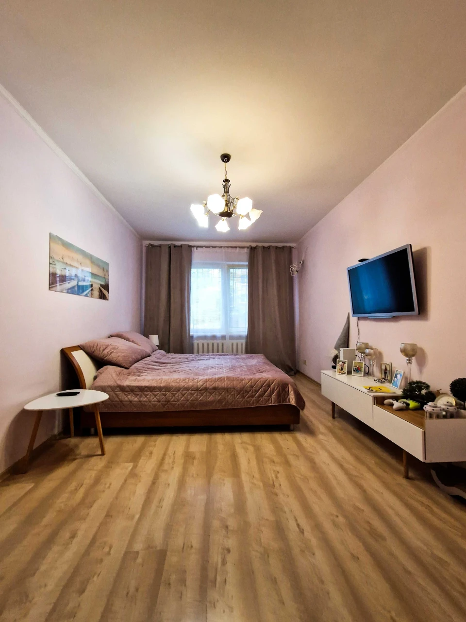 Урлівська 34, фасад, 1 поверх 100кв.м, продаж квартири.