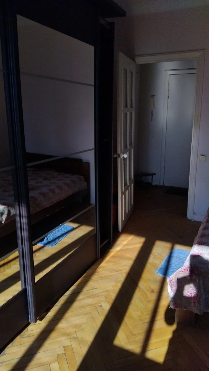 Продам 2-комнатную пр.Гонгадзе, 24 Виноградарь