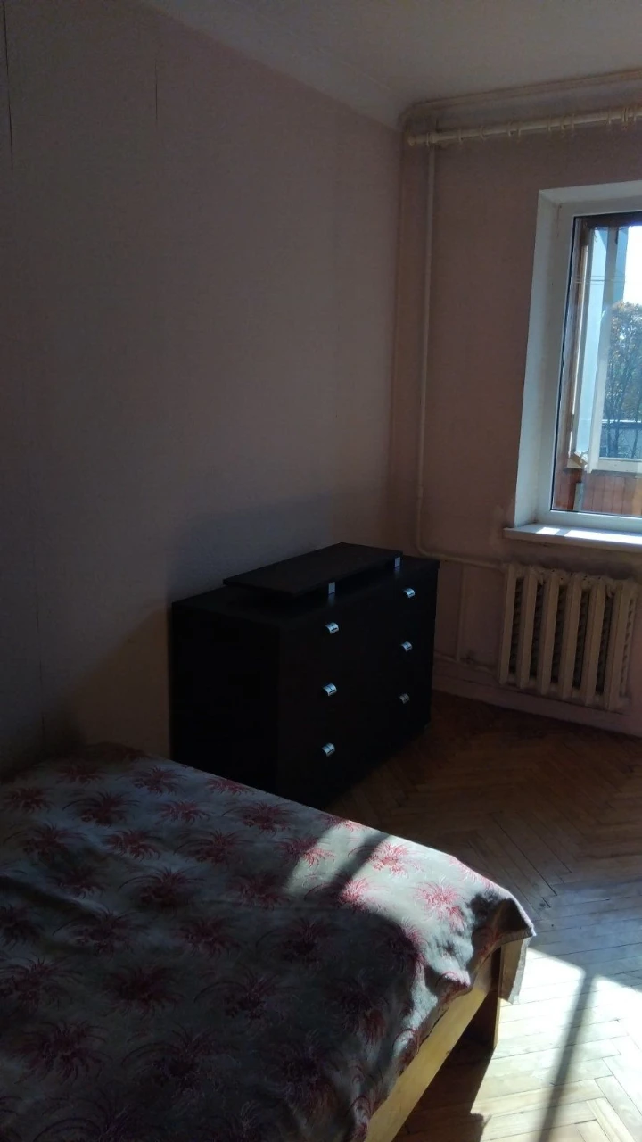 Продам 2-комнатную пр.Гонгадзе, 24 Виноградарь