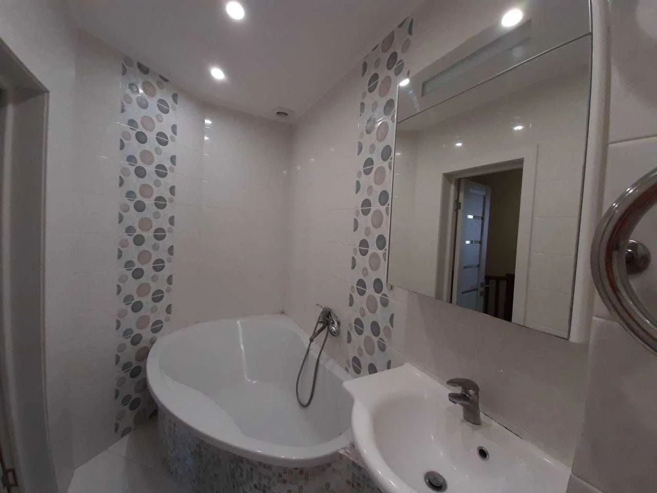 Продаж 3кім квартири 96м2 ЖК Сирецький Бояр, Ризька метро Си