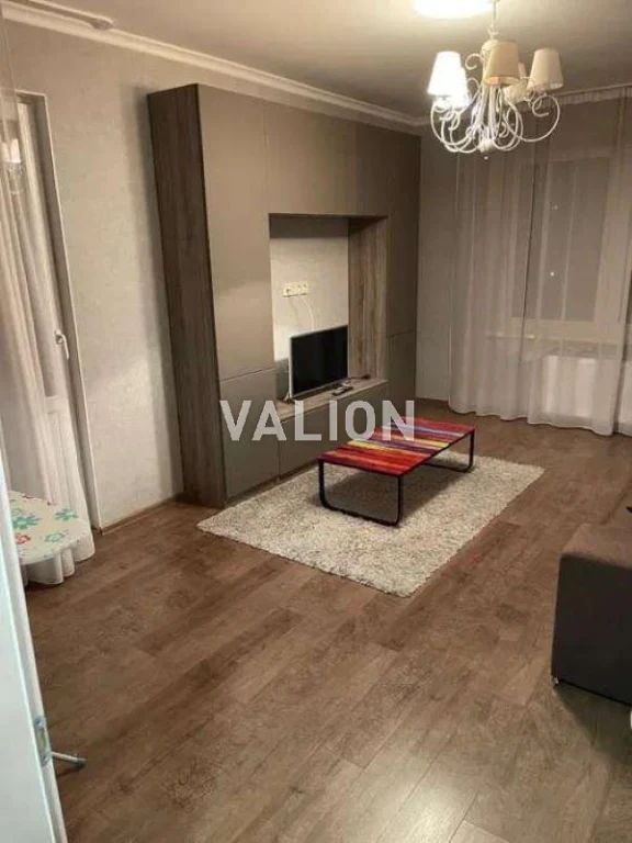 Продаж 2-к квартири вул. Здановської 36