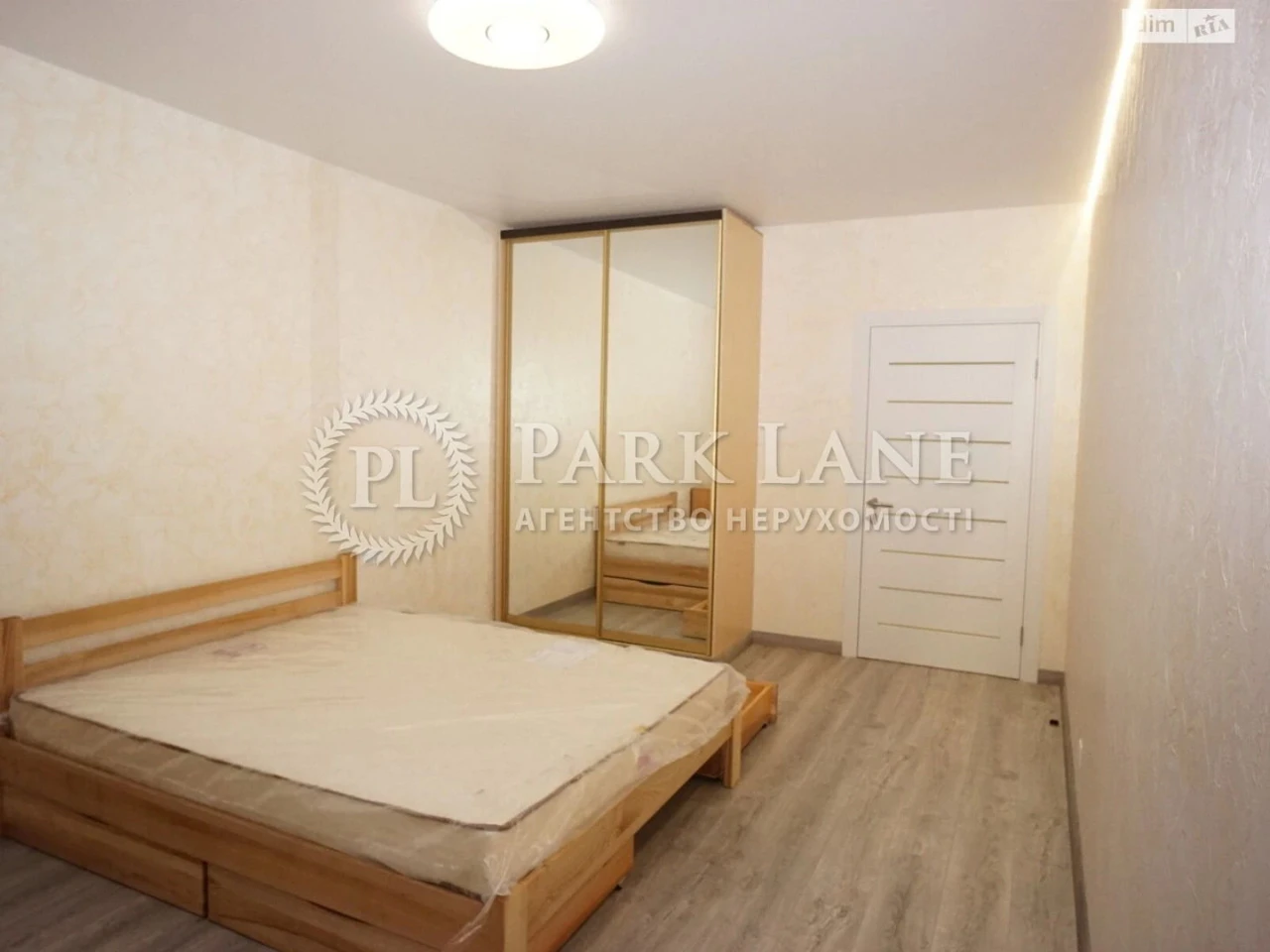 Продаж квартири вул. Чорних Запорожців (Запорожця Петра) 26а