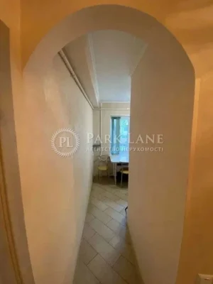 Продаж квартири вул. Салютна 27а в Києві / W-7475618