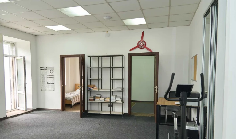 Продам 2-кімн. Федорова Івана вул. 10, 56 м.кв