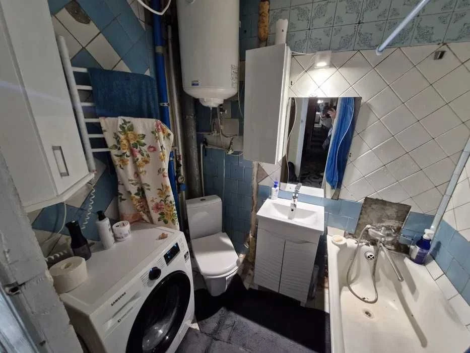 Продам просторную 3-к квартиру на проспекте Мира Левобережны
