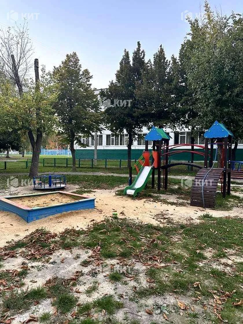 3к. 69м2 ХТЗ, Рогань, Мохначанская ул. 81, RE-138532 -  Прод