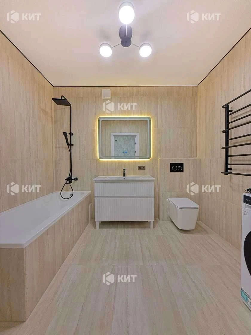 2к. 67.6м2 ХТЗ, м. Индустриальная, Героев Харькова (Московск