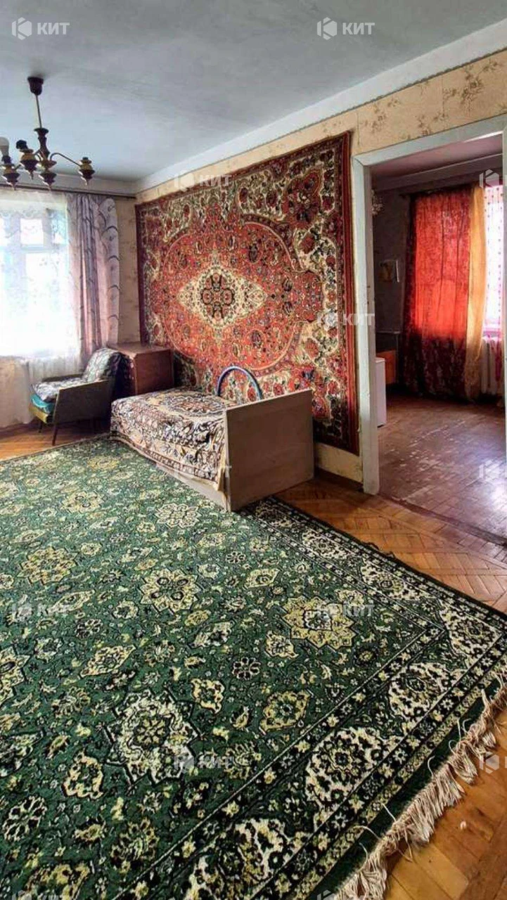 3к. 50м2 ХТЗ, м. Индустриальная, Александровский пер. 116, R