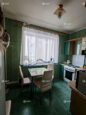 3к. 72м2 ХТЗ, Рогань, 92-й бригады (Грицевца) ул. 11А, RE-13